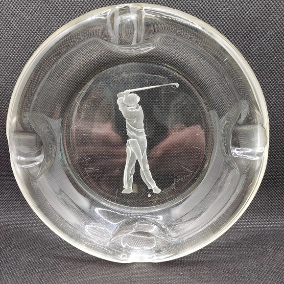 Thick Round Etched Golfer Glass Ashtray Vintage Cigar Cigarette Swinging Club - Picture 2 of 8